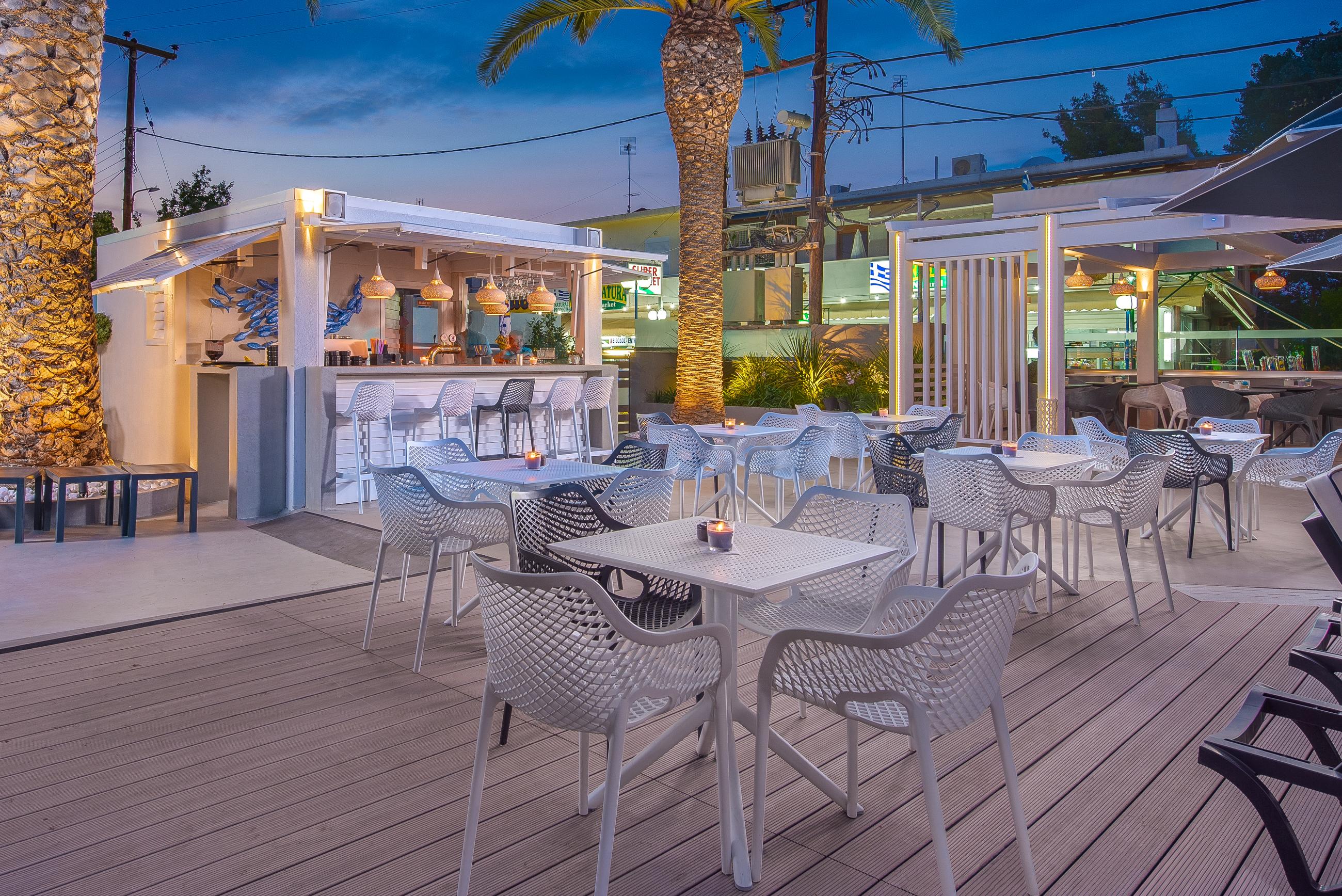 Hotel Dionysos &